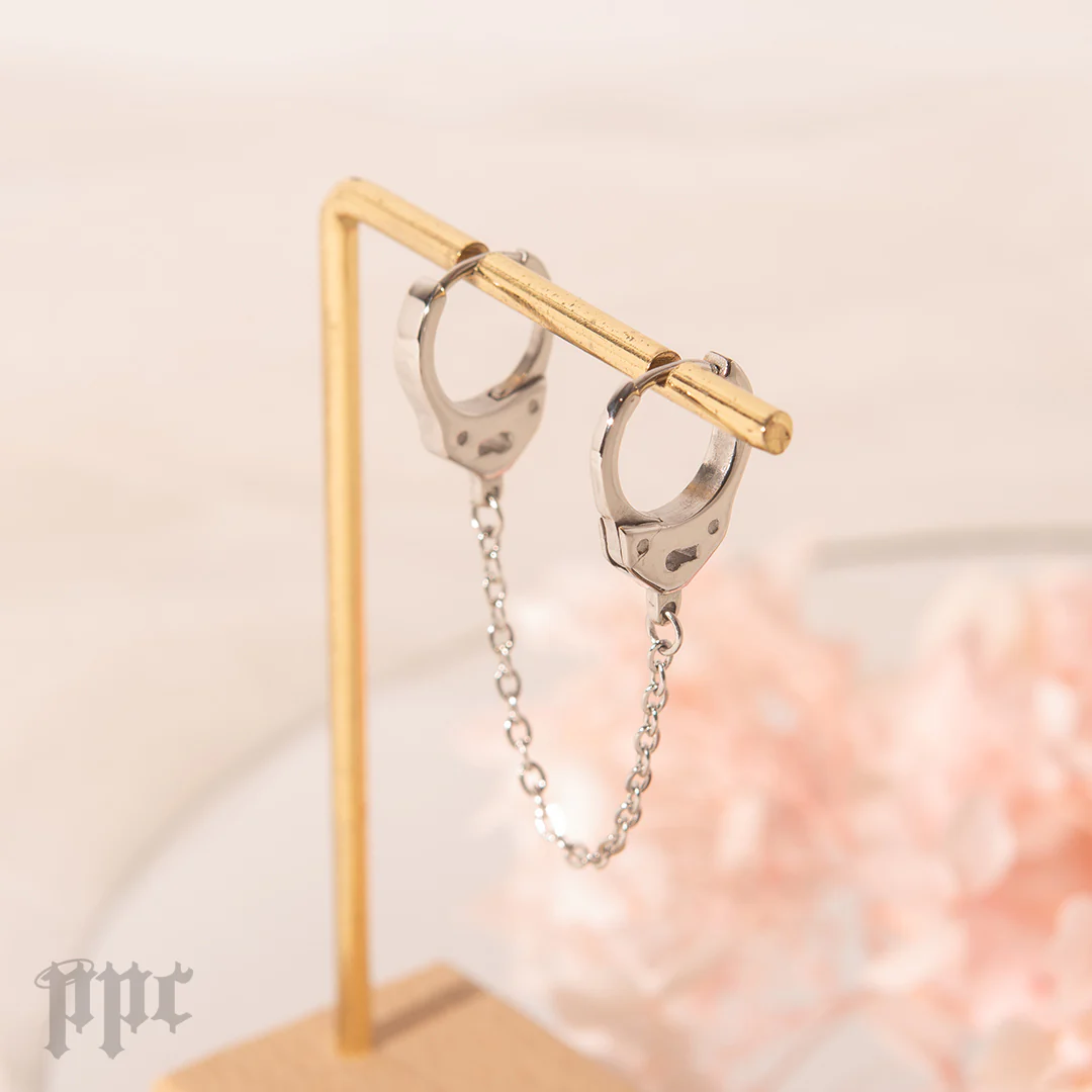 95z "Partners in Crime" Earrings - Image 4