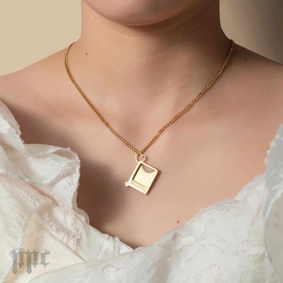 EN- Polaroid Love Necklace - Image 3