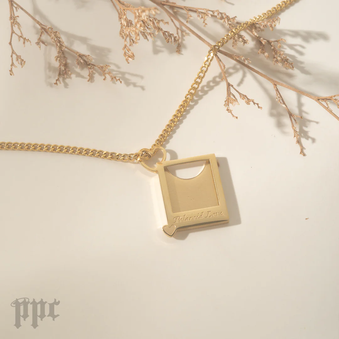 EN- Polaroid Love Necklace - Image 4