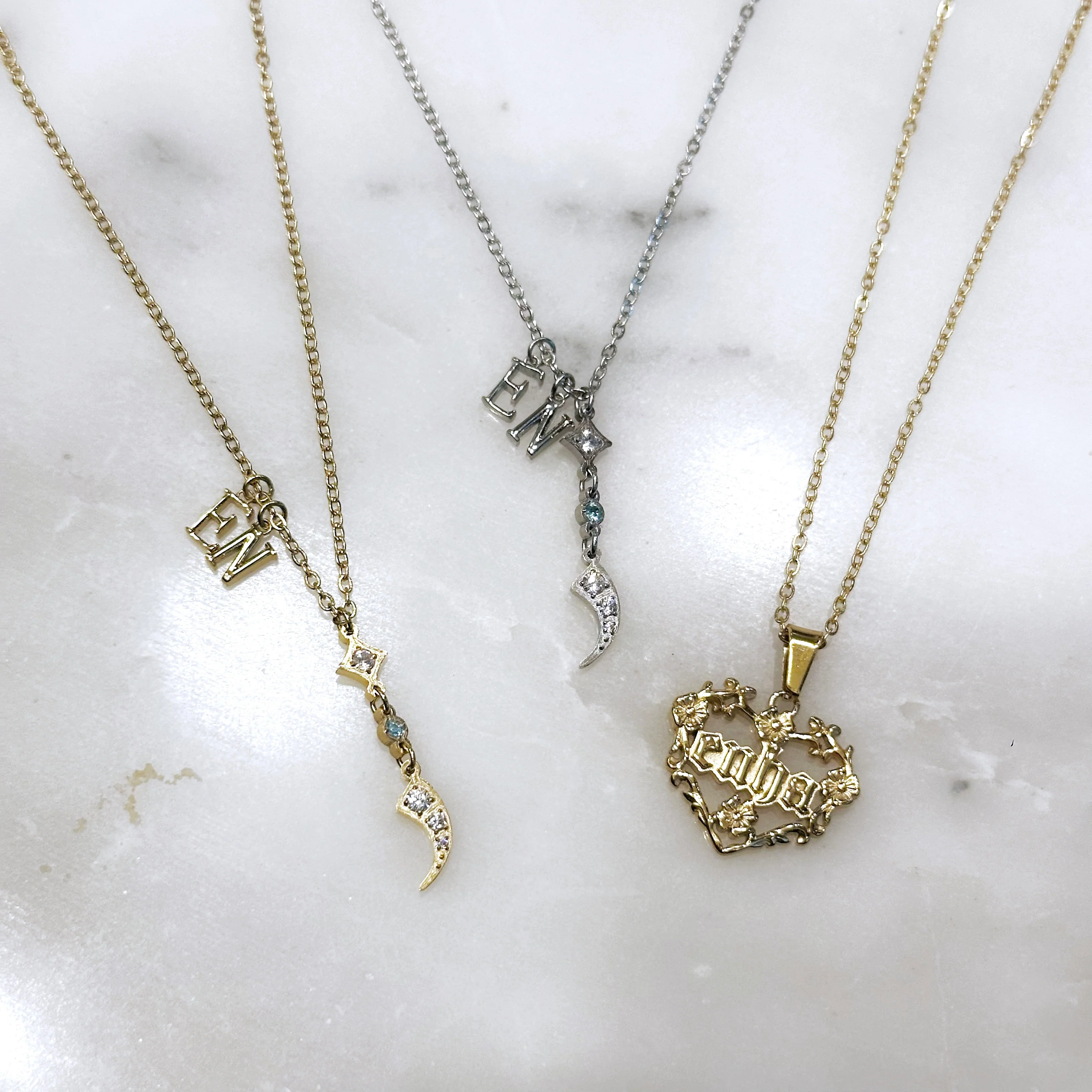 EN- Royal Hearts Necklace - Image 6