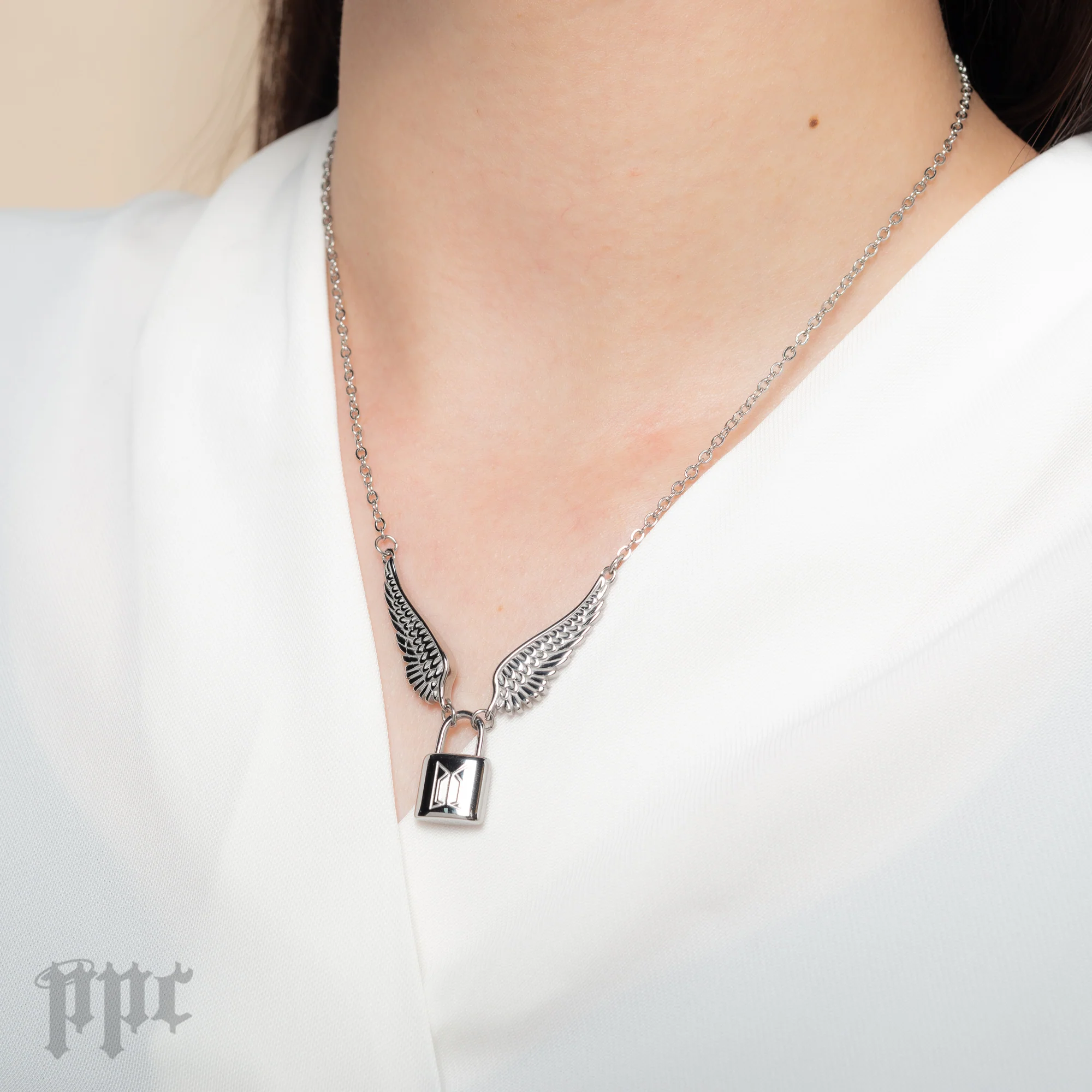 Eternal Wings Necklace 2 - Image 5