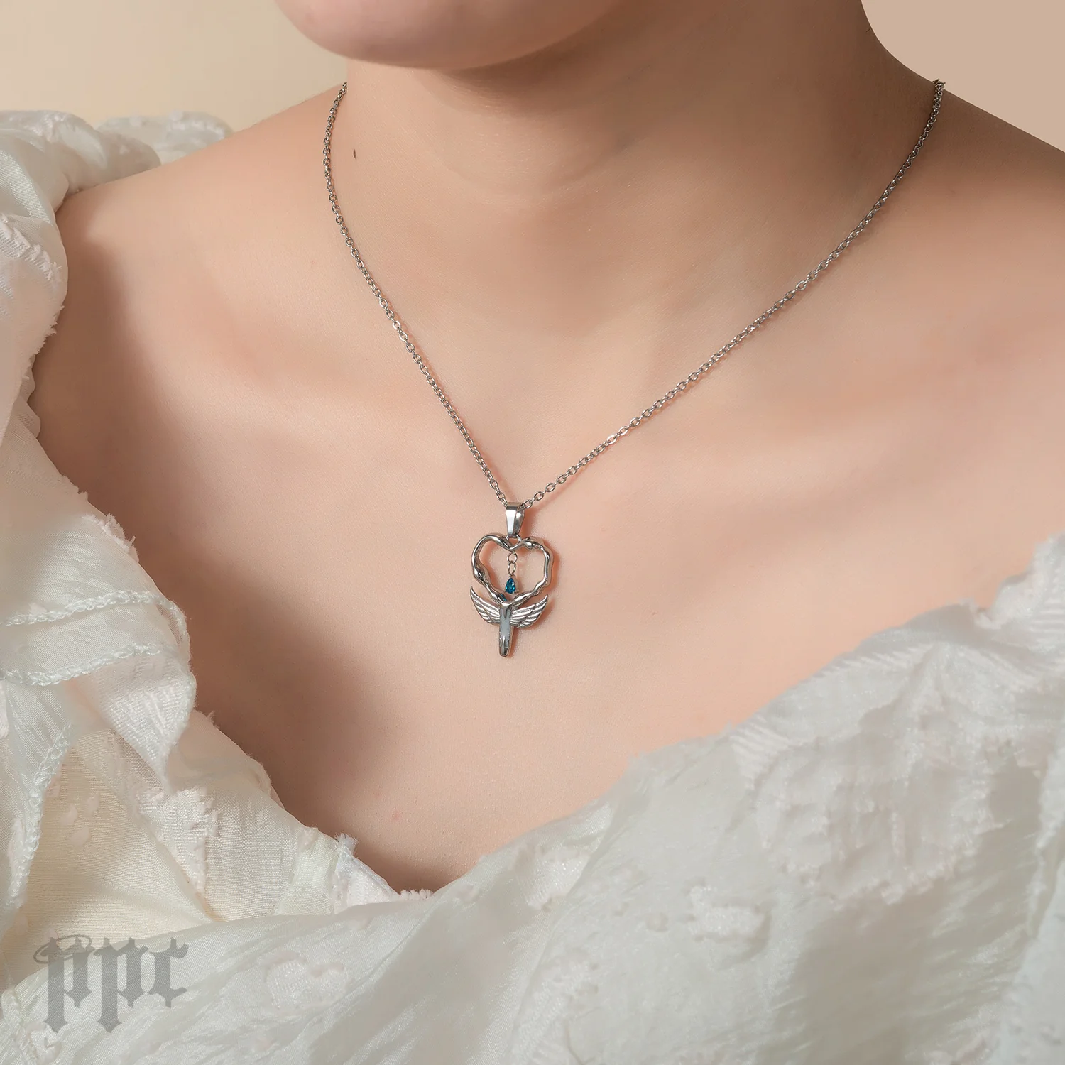 Fim Bong Necklace - Image 4