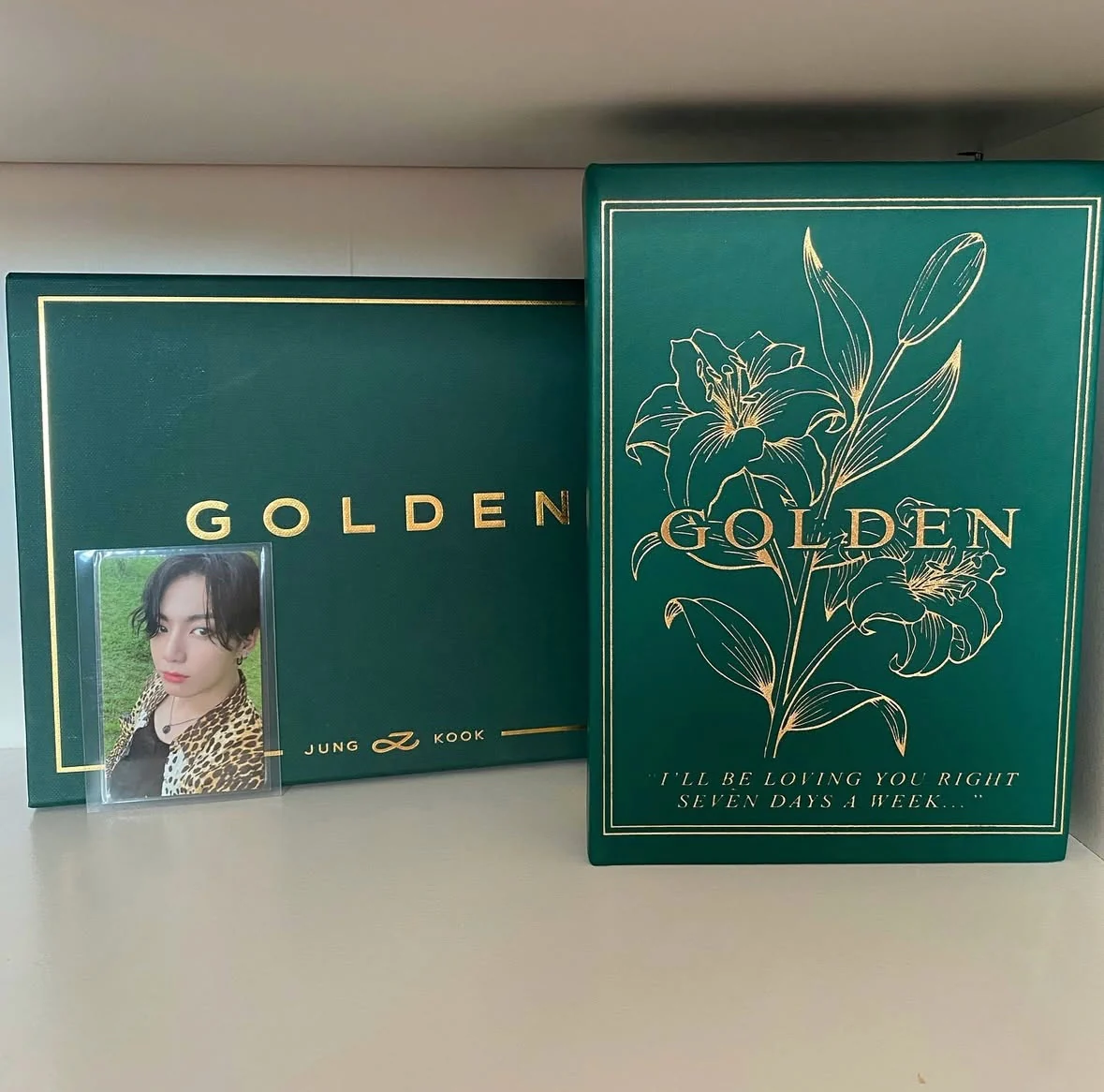 Golden Jewelry Book Case - Image 9