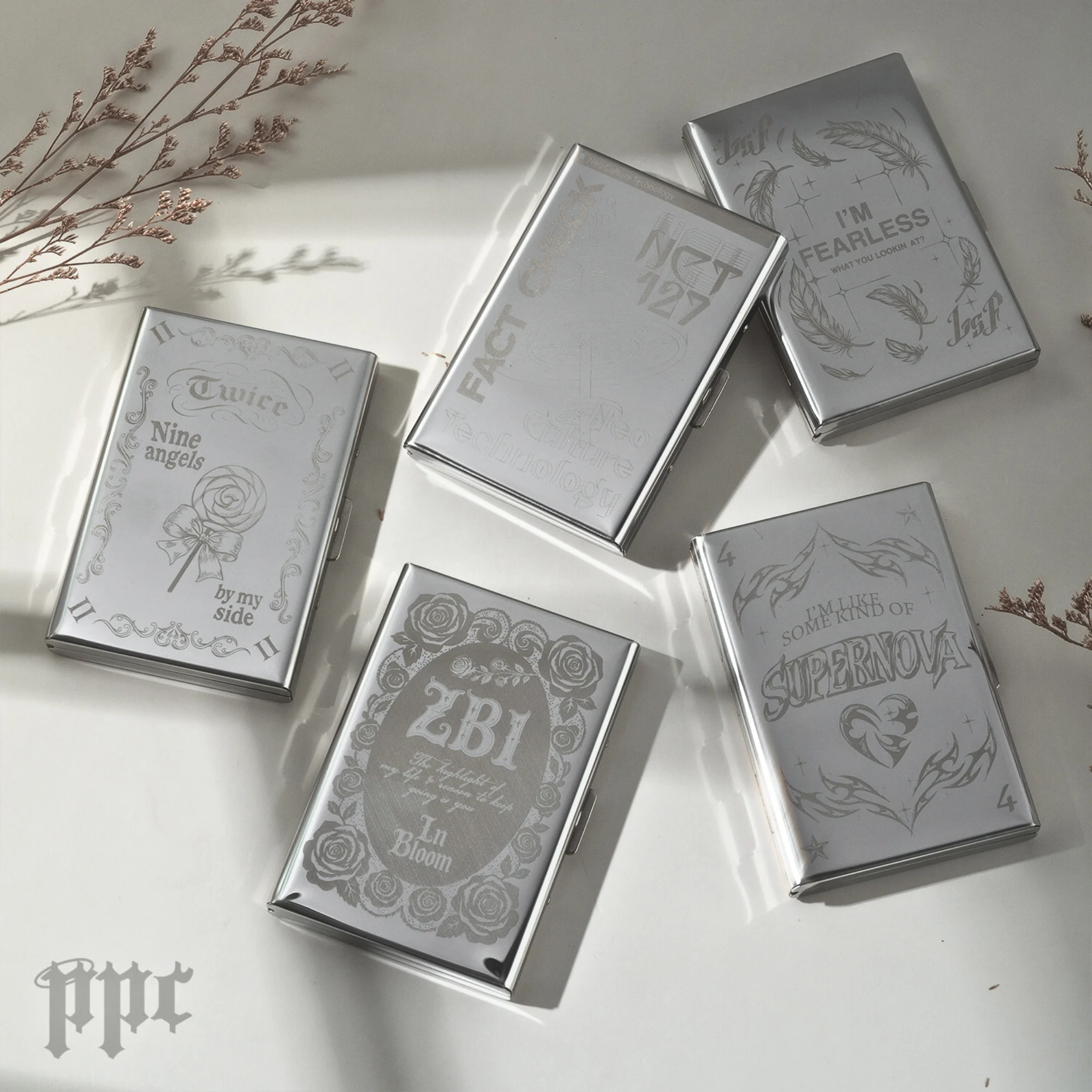 Aespa Metal Cardholder - Image 4