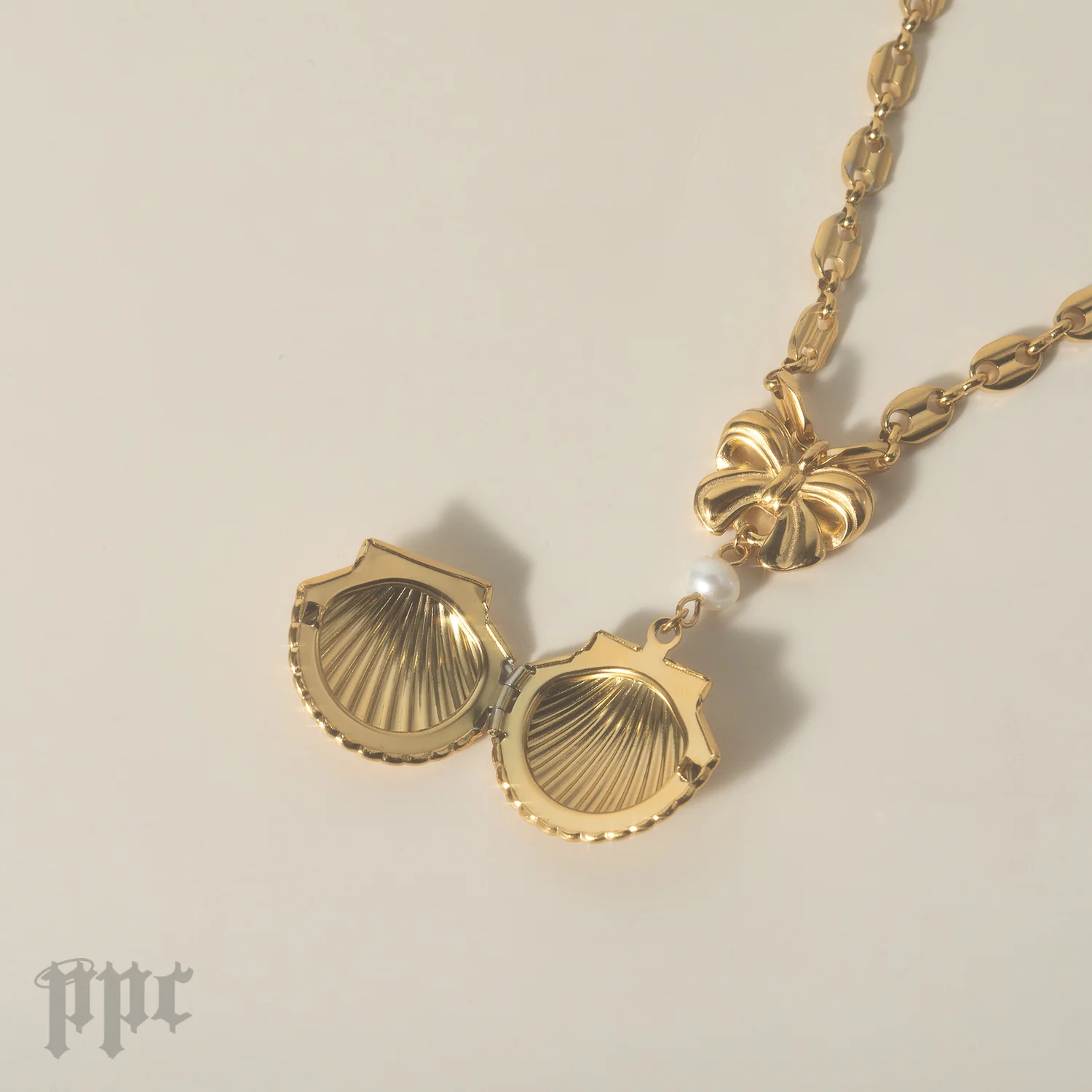 World Is My Oyster Locket Necklace - Image 8